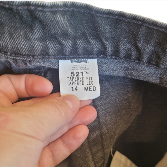 Vintage Levi's 521 Tapered Fit Tapered Leg Black High Rise Mom Jeans - Picture 6 of 6